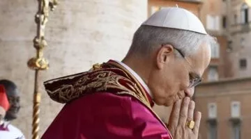 من هو روبرت فرنسيس بريفوست بابا الفاتيكان الجديد؟ (صور)