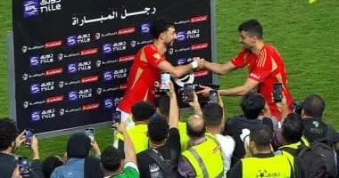 وسام أبو على أفضل لاعب فى مباراة الأهلى والمصرى وسام أبو على أفضل لاعب فى مباراة الأهلى والمصرى