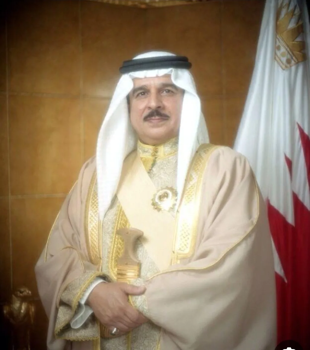 "إصلاحات قانونية في الإعلام البحريني: تعزيز حرية الصحافة وتنظيم الإعلام الرقمي" "إصلاحات قانونية في الإعلام البحريني: تعزيز حرية الصحافة وتنظيم الإعلام الرقمي"