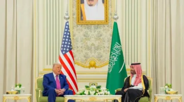 ترامب وولي العهد السعودي يبرمان صفقات في الرياض