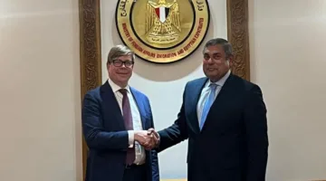 نائب وزير الخارجية والهجرة يلتقي بالسكرتير الدائم لوزارة الخارجية الفنلندية