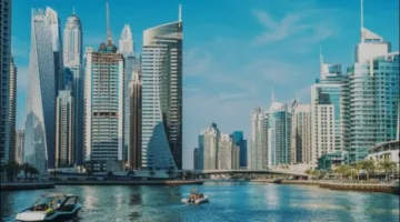 “دبي القابضة” تهدف لجمع 2.145 مليار درهم من الاكتتاب العام لصندوق استثمار عقاري تابع لها.