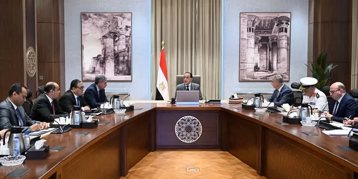 رئيس الوزراء: استراتيجية متكاملة للاستفادة من الآثار الغارقة في خليج أبي قير عبر إنشاء المتاحف