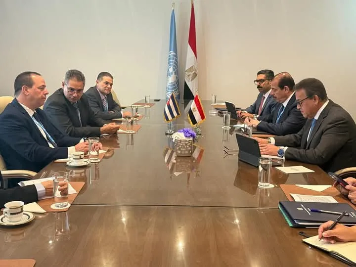 وزير الصحة يجتمع مع نظيريه من موريتانيا وكوبا لمناقشة أوجه التعاون في مجال الصحة وزير الصحة يجتمع مع نظيريه من موريتانيا وكوبا لمناقشة أوجه التعاون في مجال الصحة