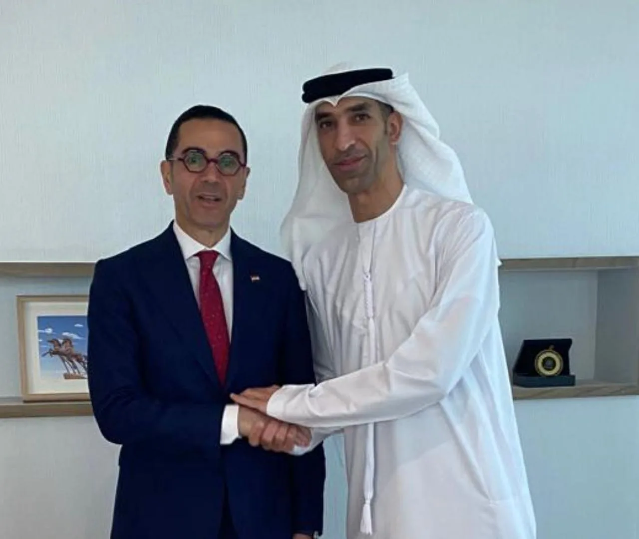 وزير الاستثمار يجتمع مع وزير الدولة الإماراتي للتجارة الخارجية لمناقشة التعاون الاستراتيجي بين البلدين
