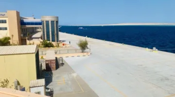 استئناف حركة الملاحة في موانئ البحر الأحمر بعد إعادة فتح ميناء الغردقة وتحسن الأحوال الجوية