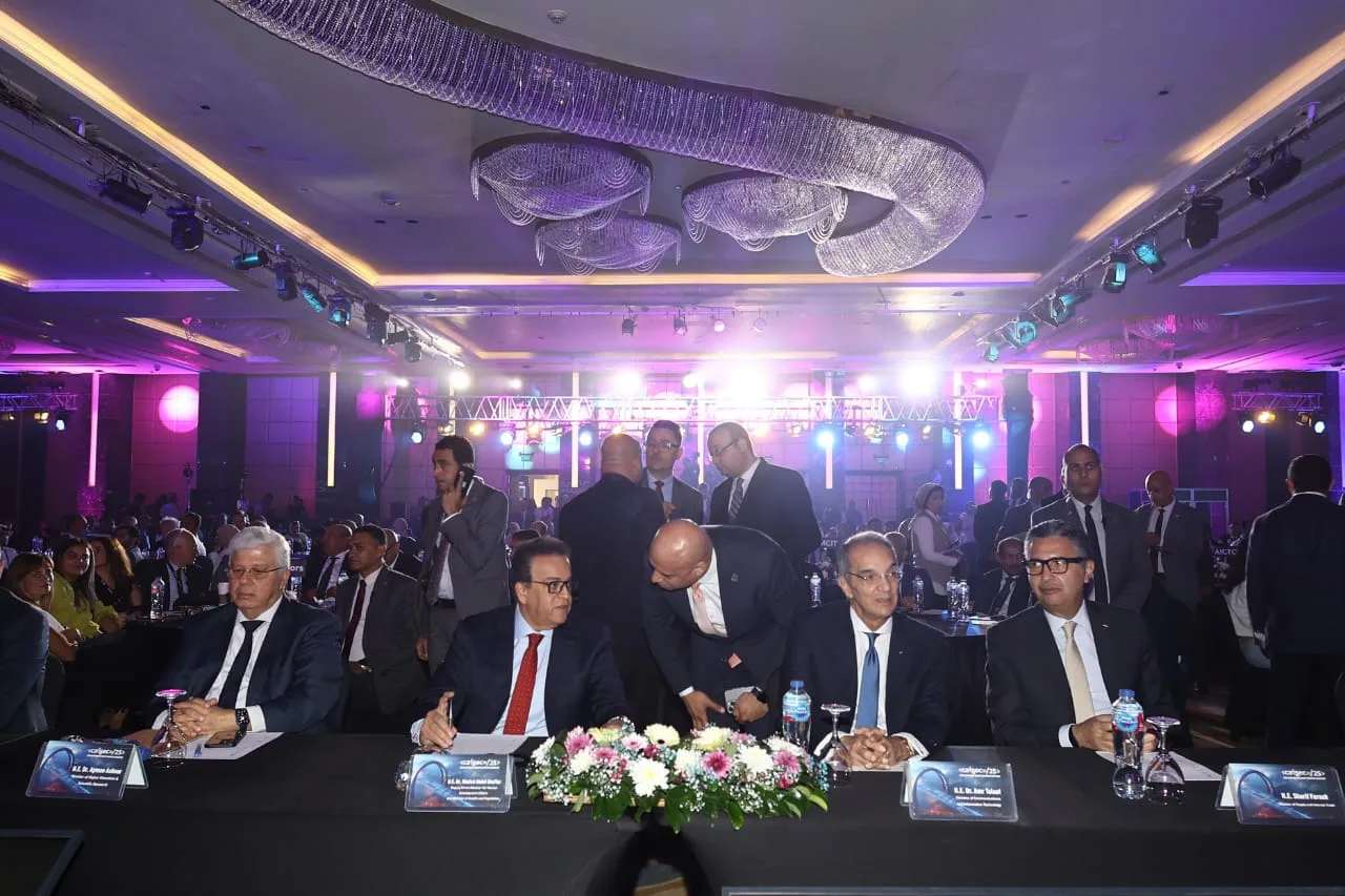 بمشاركة 6 وزراء.. بدء فعاليات النسخة الرابعة من مؤتمر CAISEC’25 بمشاركة 6 وزراء.. بدء فعاليات النسخة الرابعة من مؤتمر CAISEC’25