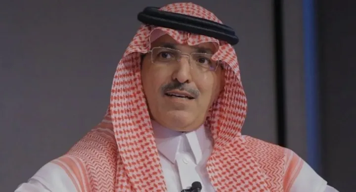 وزير المالية السعودي: المملكة ستعيد تقييم أولويات الإنفاق الحكومي بعد تراجع أسعار النفط وزير المالية السعودي: المملكة ستعيد تقييم أولويات الإنفاق الحكومي بعد تراجع أسعار النفط