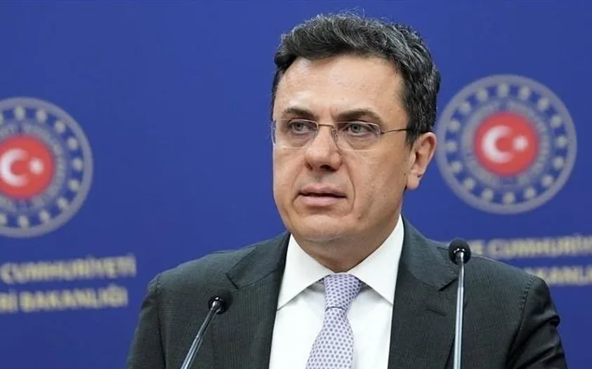 تركيا تُرحّب بإلغاء العقوبات الأمريكية والأوروبية المفروضة على سوريا تركيا تُرحّب بإلغاء العقوبات الأمريكية والأوروبية المفروضة على سوريا