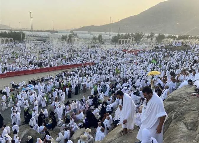 بعثة الحج السياحي تبدأ جولاتها الميدانية في مشاعر منى وعرفات بعثة الحج السياحي تبدأ جولاتها الميدانية في مشاعر منى وعرفات