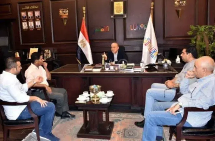 محافظ الأقصر يبحث تطوير الخدمات الصحية محافظ الأقصر يبحث تطوير الخدمات الصحية