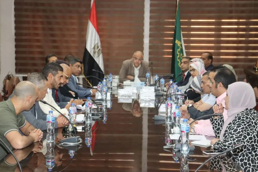 محافظ القليوبية: إضافة خدمات جديدة على كورنيش النيل وتحويل الجزر إلى حدائق حضارية محافظ القليوبية: إضافة خدمات جديدة على كورنيش النيل وتحويل الجزر إلى حدائق حضارية