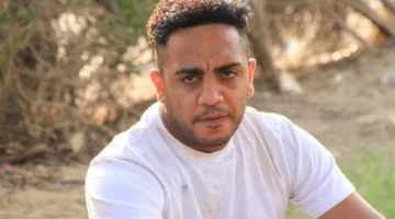أوس أوس يطلب من جمهوره الدعاء لوالدته: «ادعوا لها تقوم بالسلامة»