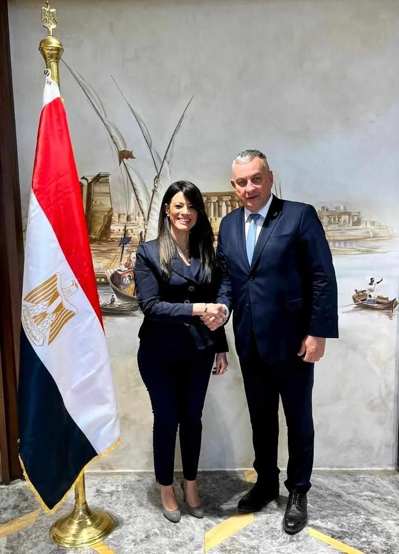 المشاط تناقش مع المفوض الأوروبي للشراكات الدولية تعزيز الروابط الاقتصادية مع فريق أوروبا المشاط تناقش مع المفوض الأوروبي للشراكات الدولية تعزيز الروابط الاقتصادية مع فريق أوروبا