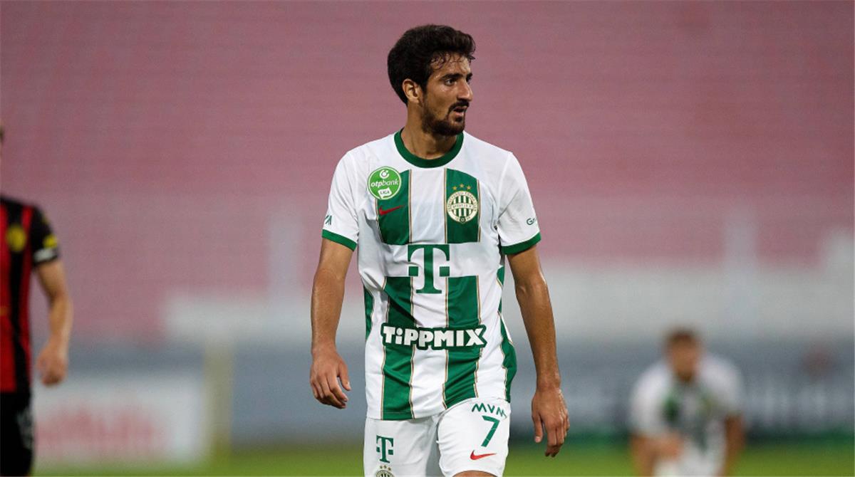 “كل الكوورة” يكشف عن تفاصيل جلسة تصوير رمضانية لتقديمه كلاعب جديد في الأهلي “كل الكوورة” يكشف عن تفاصيل جلسة تصوير رمضانية لتقديمه كلاعب جديد في الأهلي