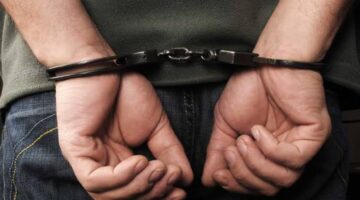 ضبط سايس متهم بالتحرش بسيدة في مدخل عقار بالعجوزة