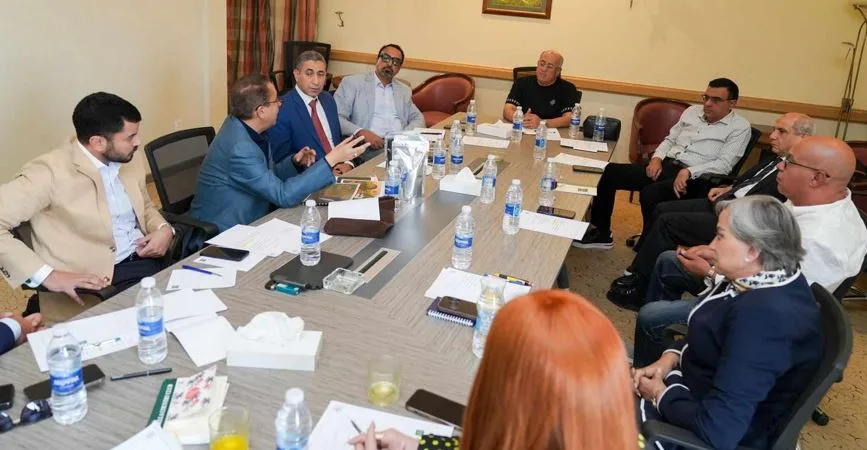 أمانة المشروعات الصغيرة بحزب الجبهة الوطنية تناقش خطتها لتحويل القرى إلى مجتمعات منتجة أمانة المشروعات الصغيرة بحزب الجبهة الوطنية تناقش خطتها لتحويل القرى إلى مجتمعات منتجة