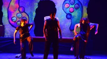 مسرح 23 يوليو في المحلة يستضيف نهاية عرض المسرحية “الطائر الأزرق”.