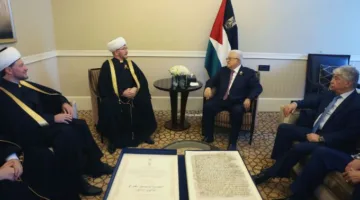 محمود عباس يشكر مفتي روسيا على مواقفه الداعمة للفلسطينيين