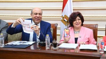 لجنة السياحة في البرلمان تُصدر 6 توصيات لتحسين نظام نقل الركاب في المطارات