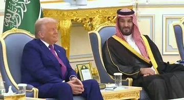 المتحدث باسم الخارجية الأمريكية: ترامب يسعى لتطوير الاتفاق مع الحوثيين