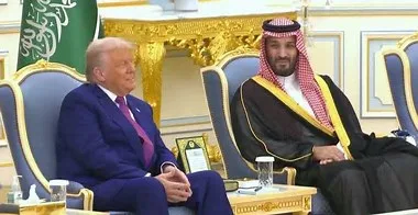 المتحدث باسم الخارجية الأمريكية: ترامب يسعى لتطوير الاتفاق مع الحوثيين المتحدث باسم الخارجية الأمريكية: ترامب يسعى لتطوير الاتفاق مع الحوثيين