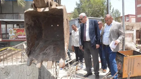 محافظ الغربية يتابع أعمال مشروع الصرف الصحي بعزبة الناموس بسمنود محافظ الغربية يتابع أعمال مشروع الصرف الصحي بعزبة الناموس بسمنود