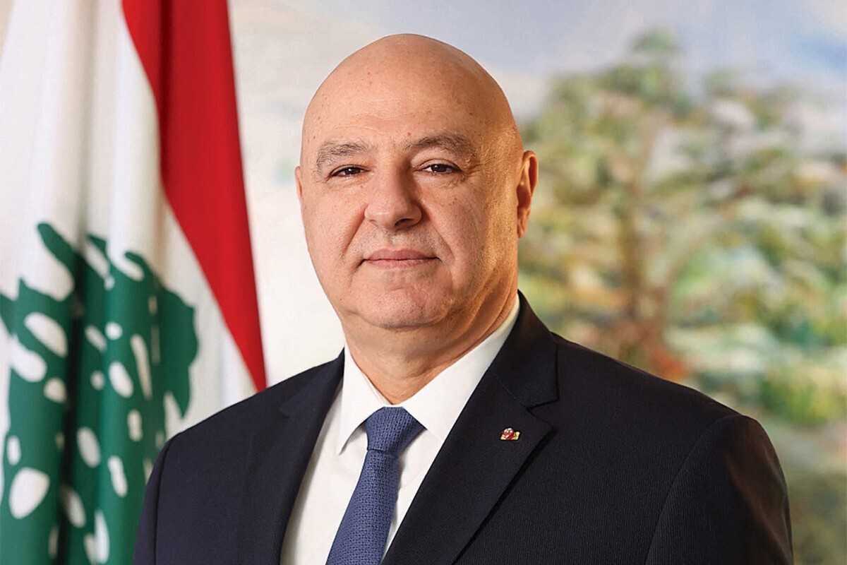 رئيس لبنان: هل السلاح الفلسطيني المتواجد في بعض المخيمات داخل أراضينا يمكنه تحقيق تحرير فلسطين؟ رئيس لبنان: هل السلاح الفلسطيني المتواجد في بعض المخيمات داخل أراضينا يمكنه تحقيق تحرير فلسطين؟