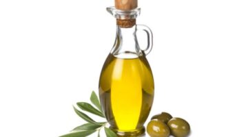 زيت الزيتون.. سلاح طبيعي ضد ثالث أسباب الوفاة في العالم