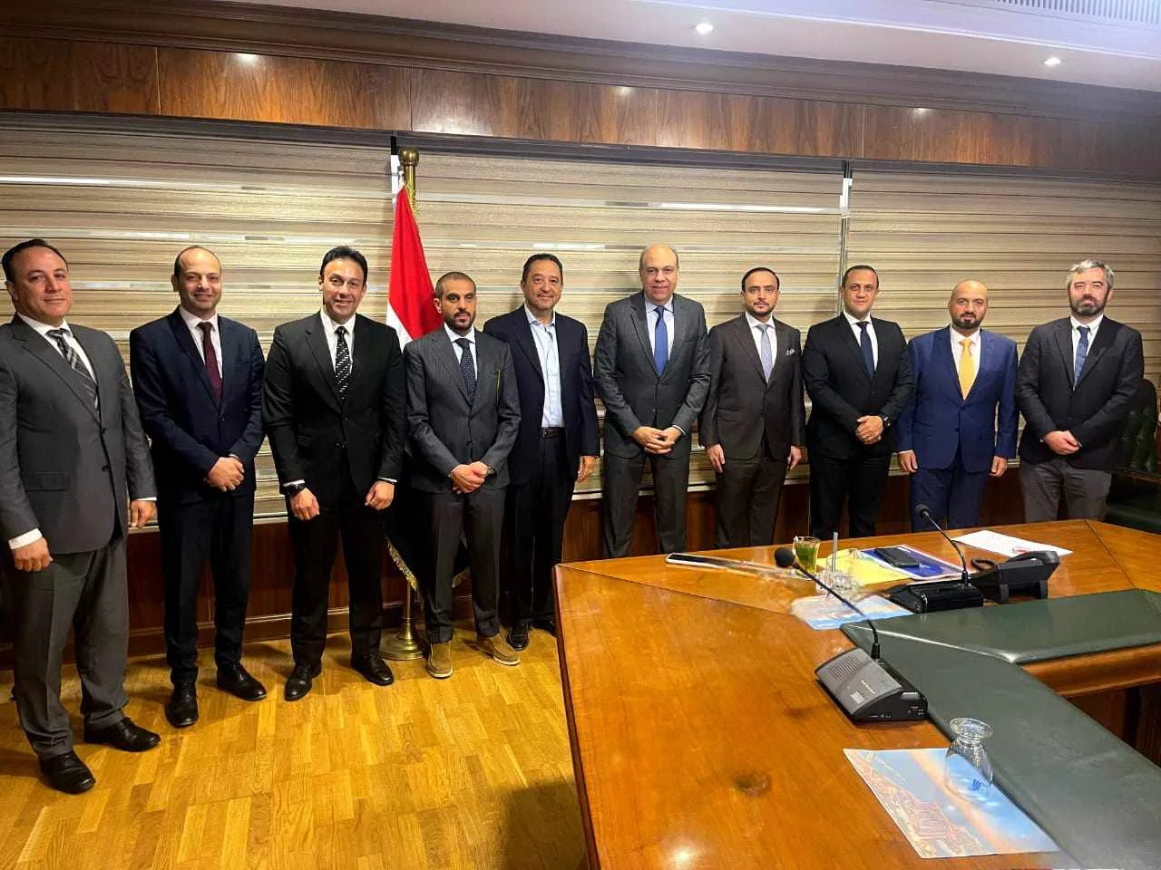 وزير الطيران يبحث مع وفد شركة Space42 آفاق التعاون في مجالات التحول الرقمي وتكنولوجيا الفضاء وزير الطيران يبحث مع وفد شركة Space42 آفاق التعاون في مجالات التحول الرقمي وتكنولوجيا الفضاء