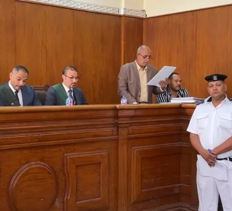 اليوم.. محكمة الجنايات في البحر الأحمر تبدأ محاكمة ثمانية متهمين بقتل امرأة في سفاجا