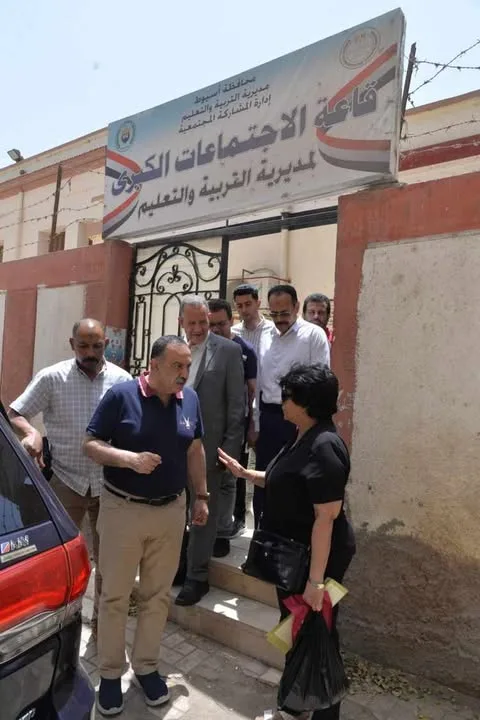 محافظ أسيوط يؤكد على أهمية تفعيل اللجان القانونية وتطبيق القوانين لصد محاولات الغش خلال الامتحانات