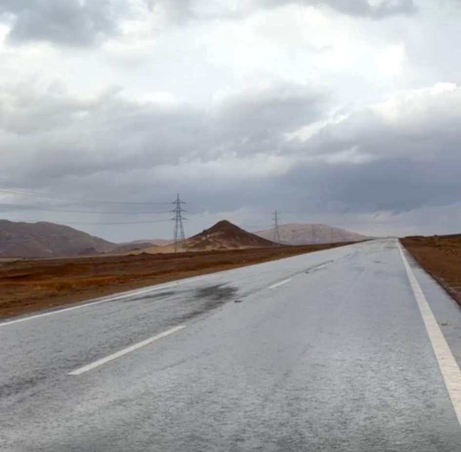 تساقط أمطار خفيفة على مدينة نويبع بجنوب سيناء تساقط أمطار خفيفة على مدينة نويبع بجنوب سيناء