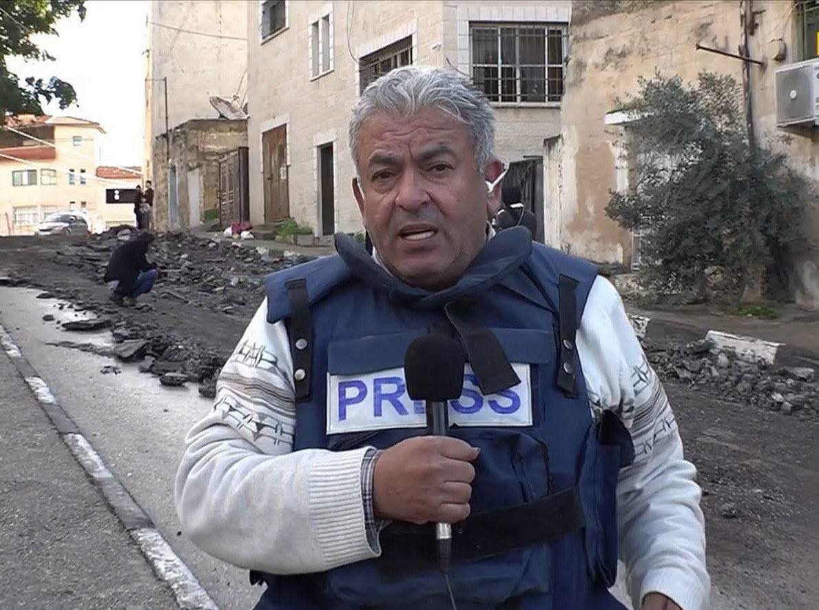 نادي الأسير الفلسطيني: الصحفي علي السمودي تعرض على مدار 72 ساعة لعمليات تنكيل متواصلة نادي الأسير الفلسطيني: الصحفي علي السمودي تعرض على مدار 72 ساعة لعمليات تنكيل متواصلة
