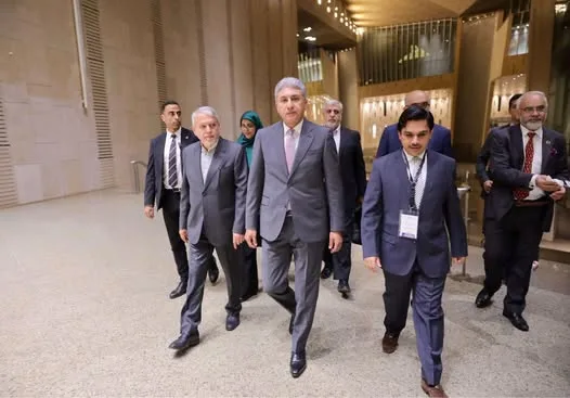 مبادرات مشتركة لتسهيل حركة السائحين والاستثمار بين الدول الثماني الأعضاء فى منظمة التعاون الاقتصادي مبادرات مشتركة لتسهيل حركة السائحين والاستثمار بين الدول الثماني الأعضاء فى منظمة التعاون الاقتصادي