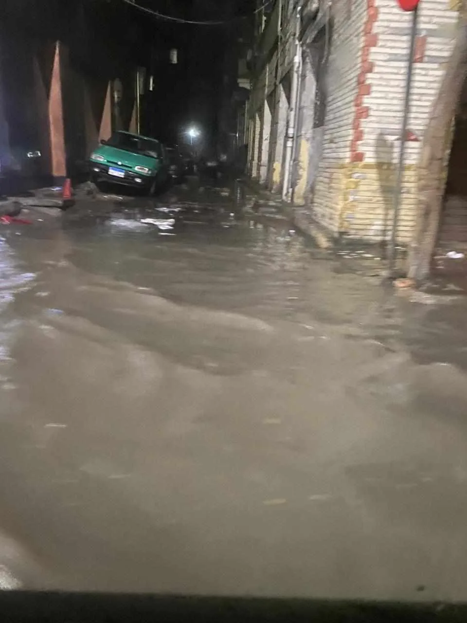 عواصف رعدية وهطول ثلوج تضرب الإسكندرية مع انقطاع الكهرباء عواصف رعدية وهطول ثلوج تضرب الإسكندرية مع انقطاع الكهرباء