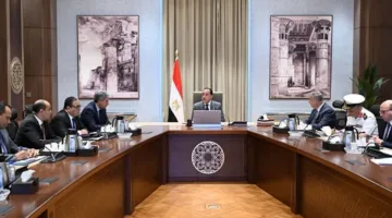 رئيس الوزراء يتناول طرق الاستفادة من الآثار المغمورة في خليج أبي قير