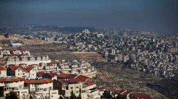 إسرائيل تعلن عن خطط لإنشاء 22 مستوطنة يهودية جديدة في الأراضي الفلسطينية المحتلة.