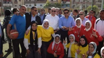 وزير الشباب ومحافظ بني سويف يفتتحان مبنى الخدمات والأنشطة بنادي الشبان المسلمين
