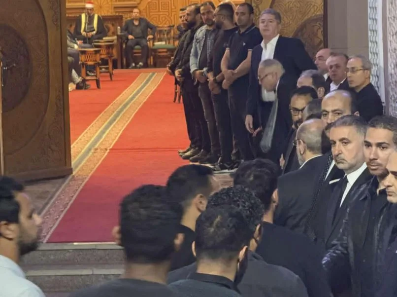 بدء عزاء المنتج وليد مصطفى زوج الفنانة كارول سماحة بمسجد الشرطة في الشيخ زايد بدء عزاء المنتج وليد مصطفى زوج الفنانة كارول سماحة بمسجد الشرطة في الشيخ زايد