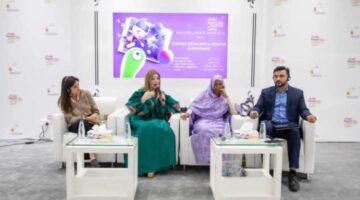 خلال مهرجان الشارقة القرائي للطفل 2025.. أديبات يوجهن دعوة لدمج الكتاب الورقي بالتقنيات الحديثة