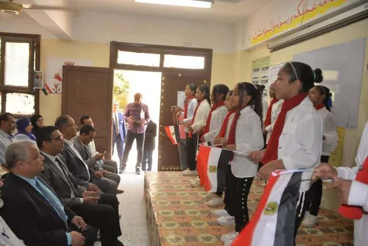 نائب محافظ الأقصر ي inaugurates معرض الموهوبين والأنشطة في مدرسة النصر بنجع خميس. نائب محافظ الأقصر ي inaugurates معرض الموهوبين والأنشطة في مدرسة النصر بنجع خميس.
