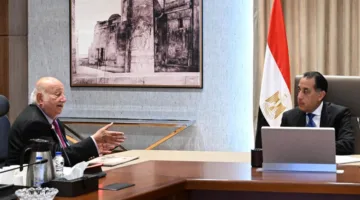 رئيس الوزراء يقدم خطة لتحسين الاستفادة السياحية من مسار العائلة المقدسة