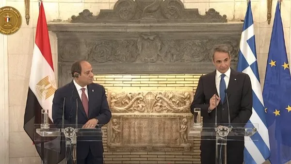 الرئيس السيسي: مصر واليونان تتفقان على ضرورة تسوية النزاعات بالوسائل السلمية الرئيس السيسي: مصر واليونان تتفقان على ضرورة تسوية النزاعات بالوسائل السلمية