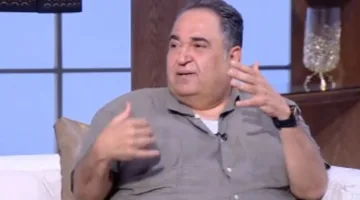 محمد علي خير يشارك قصة علاقته بزوجته: انطلقت من صورة في هاتف شقيقته.