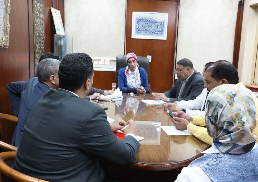 رئيس جامعة الأقصر تبحث جاهزية الكليات لامتحانات نهاية العام رئيس جامعة الأقصر تبحث جاهزية الكليات لامتحانات نهاية العام