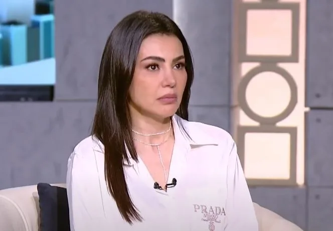 دينا فؤاد: الأصدقاء كثيرون لكنهم يظهرون في الأوقات الصعبة.. الأفعال أهم من السنوات. دينا فؤاد: الأصدقاء كثيرون لكنهم يظهرون في الأوقات الصعبة.. الأفعال أهم من السنوات.
