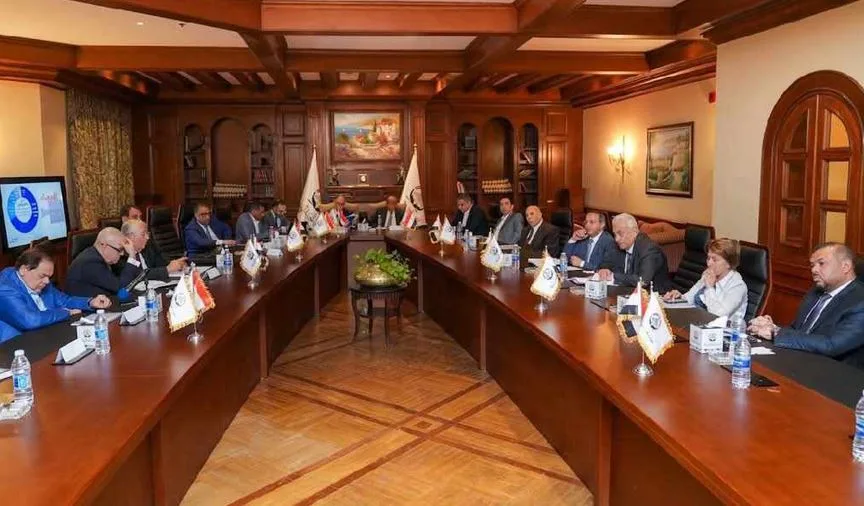 الإيجار القديم.. حزب الجبهة الوطنية يطالب بإعادة النظر فى القيمة الإيجارية وتأجيل الفترة الانتقالية الإيجار القديم.. حزب الجبهة الوطنية يطالب بإعادة النظر فى القيمة الإيجارية وتأجيل الفترة الانتقالية