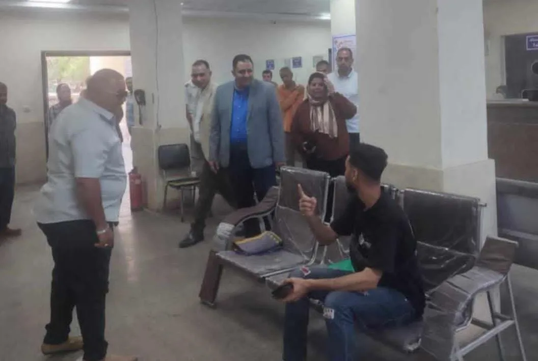نائب محافظ القاهرة يزور المركز التكنولوجي في حي الأميرية ويحث على تسريع إجراءات المعاملات الإلكترونية