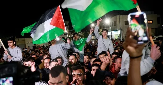 الاحتلال يعتقل فلسطينيا محررا أُفرج عنه في صفقات التبادل مع حماس الاحتلال يعتقل فلسطينيا محررا أُفرج عنه في صفقات التبادل مع حماس